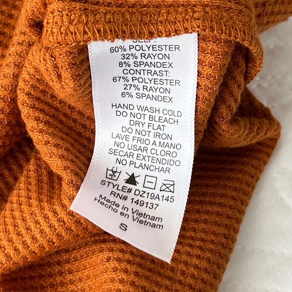 Double Zero Cropped Thermal Long Sleeve Raw Hem Copper Crew Neck Small - Picture 8 of 8